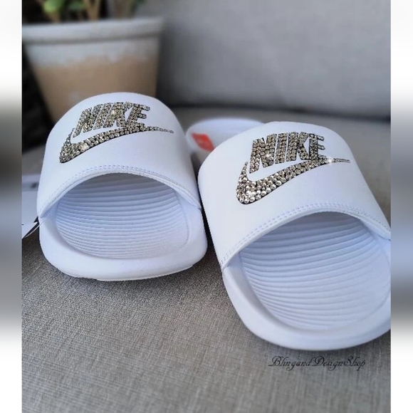 Nike Victori One Slide Sandals Custom with Swarovski Crystal Rhinestones Bling - Picture 5 of 8
